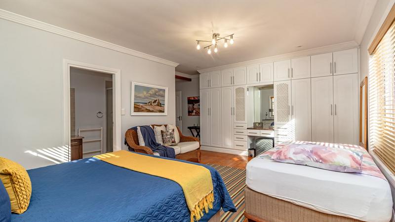 5 Bedroom Property for Sale in Southern Cross Western Cape